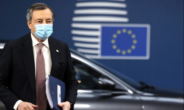 Draghi all&#039;Ue: &quot;Intervenire presto per limitare gli aumenti del prezzo dell’energia&quot; 