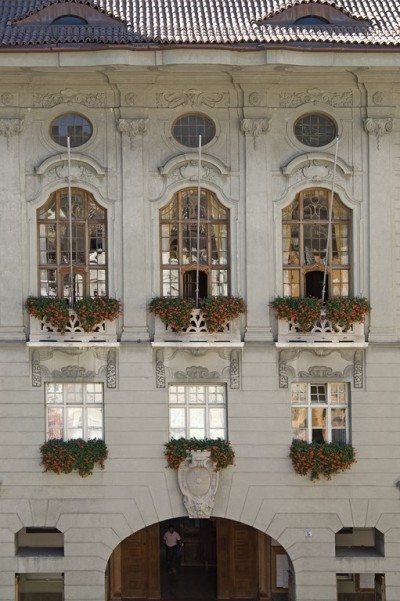 Bolzano - Pavimentazione piazzetta interna del Municipio