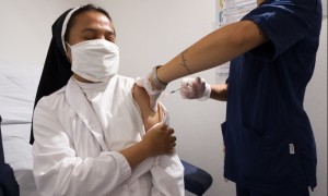 Coronavirus in Italia 2.455 casi e 9 morti, il tasso di positività su all&#039;1,3%: bollettino del 15 luglio