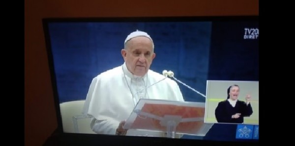Il Papa con Urbi et Orbi ha benedetto il mondo offeso dal virus offrendo indulgenza plenaria