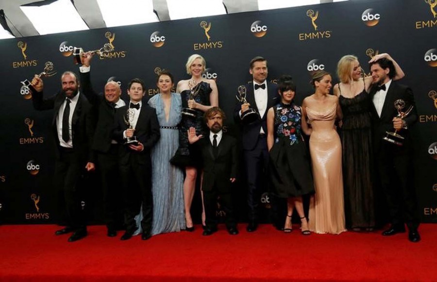 Juego de Tronos arrasa en la gala de los Emmys con 12 estatuillas