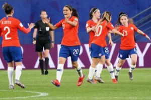 Mundial Femenino: Triunfo de EEUU, Argentina y Chile afuera