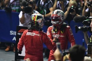 Doppietta Ferrari a Singapore, Vettel vince davanti a Leclerc