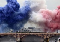 Festa sulla Senna per l'apertura di Giochi. L'Italia sfila sotto la pioggia