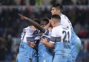 Lazio y Roma obligados a ganar en Europa League