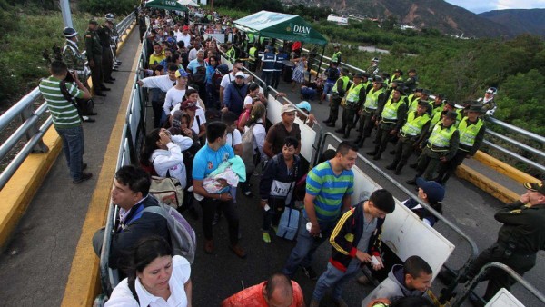 Más de 63 mil venezolanos cruzaron la frontera para comprar comida
