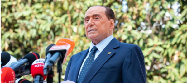 Berlusconi vuole un ruolo da protagonista: &quot;Sono ancora utile al Paese&quot;