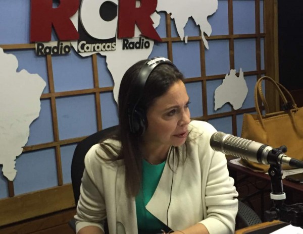 Maria Corina Machado condutora programa radio Contigo y lider de Vente Venezuela