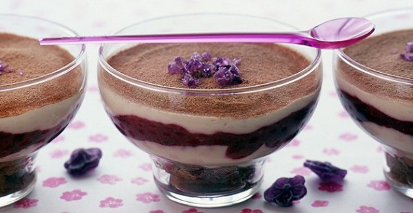 Tiramisú de mora