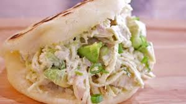 Arepas con relleno Reina Pepiada