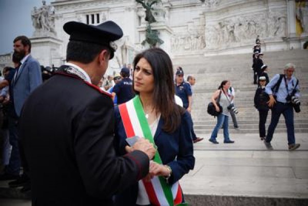 Il Sindaco di Roma, Virginia Raggi su facebook: &quot;Domenica il Campidoglio apre le sue porte ai cittadini&quot;