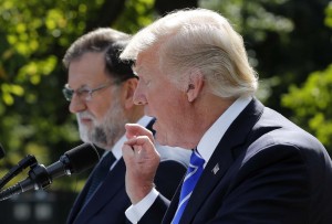 El presidente de Estados Unidos, Donald Trump junto al presidente del gobierno de España, Mariano Rajoy  en rueda de prensa en la Casa Blanca, Washington, U.S., Septiembre 26, 2017