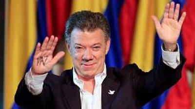 Juan Manuel Santos dedicates Nobel Peace Prize to Colombians, past and present