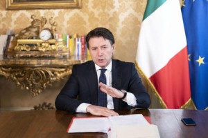 Coronavirus, Conte, io e Merkel due visioni diverse ma qui scriviamo la storia, Conte domattina incontra Tajani, Salvini e Meloni