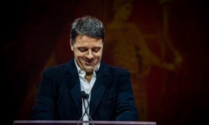 Renzi vuole &quot;Draghi fino 2023&quot; e il &quot;Recovery riscritto da capo&quot;