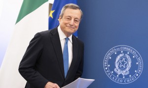 Il premier Draghi attende le mosse dei partiti ed è fermo sul no ai veti