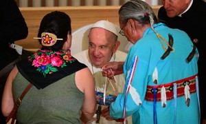 Il Papa ai nativi canadesi: &quot;Imploro perdono, sono addolorato&quot;