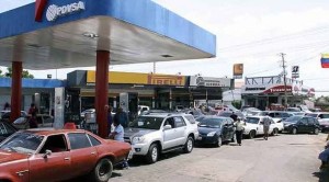 Venezuela manca tutto anche la benzina