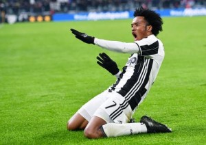 Juan Cuadrado celebra gol 