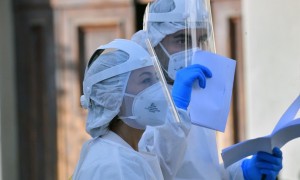 Coronavirus in Italia 12.074 nuovi casi e 390 morti, il tasso di positività scende al 4,1 %: bollettino del 20 aprile