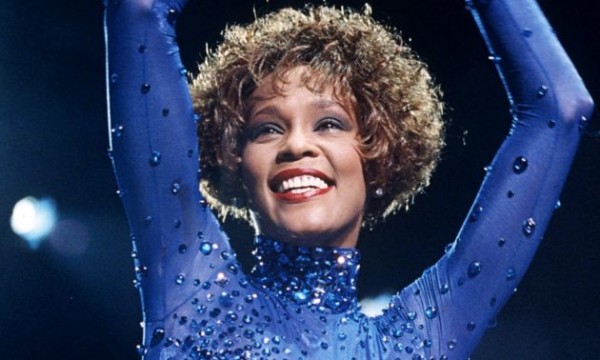 Hollywood llevará a la pantalla grande la vida de Whitney Houston