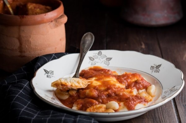 Cavati y ravioles alla ragusana con salsa de cerdo