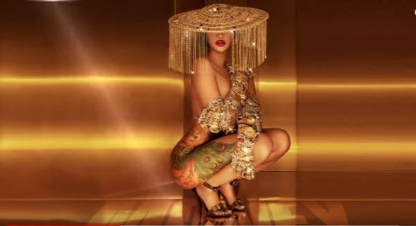 Cardi B estrenó su nuevo tema “Money” y culpa a Nicki Minaj de hacerlo