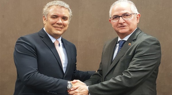 El presidente de Colombia Iván Duque y Antonio Ledezma en Bogotà