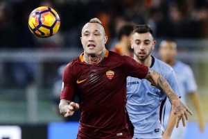 Roma a cuartos de final con goleada