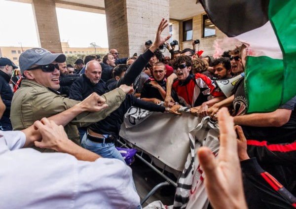 Scontri alla Sapienza tra polizia e studenti: due arresti e diversi feriti. Meloni: &quot;Questo non è manifestare ma delinquere&quot;