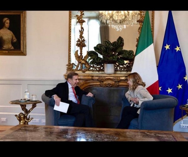 Palazzo Chigi Edmundo González Urrutia, premio Sakharov per la libertà di pensiero&quot;, riconosciuto a settembre dal Parlamento europeo come legittimo Presidente del Venezuela e Giorgia Meloni Premier italiano