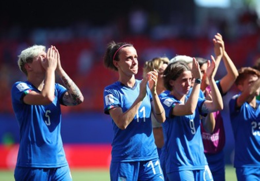 Italia - Olanda 0:2 Italia eliminata. Grazie Azzurre ci avete fatto sognare