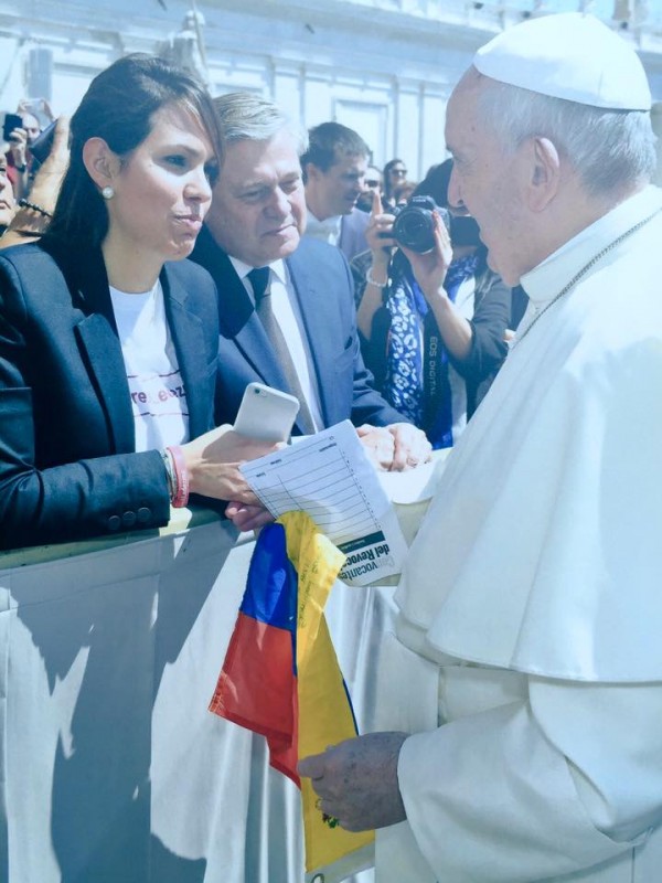 Vanessa Ledezma lettera a Papa Francesco: Venezuela chiede la PACE, la GIUSTIZIA e la LIBERTA!