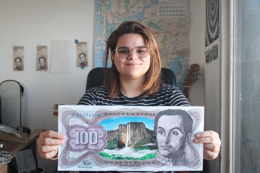 La chama que pinta billetes participará en una exposición de arte en la ciudad de Nueva York