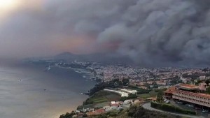 Isola di Madeira in fiamme: tre vittime, trecento feriti e oltre mille evacuati
