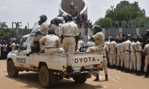 C&#039;è un volo per evacuare gli italiani dal Niger ma alcuni vogliono restare