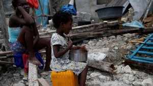 Haiti, Ban Ki Moon in visita: &quot;Servono più fondi per fermare il colera&quot;