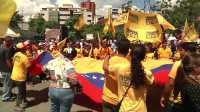 Los venezolanos exigen avances en el proceso del referéndum revocatorio contra Maduro