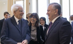 © ufficio stampa Quirinale - Sergio Mattarella accolto da Shavkat Mirziyoyev, presidente della Repubblica dell’Uzbekistan, in occasione della visita ufficiale