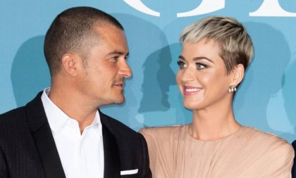 Ella quiere una súper boda, pero él se resiste Katy Perry y Orlando Bloom no se ponen de acuerdo