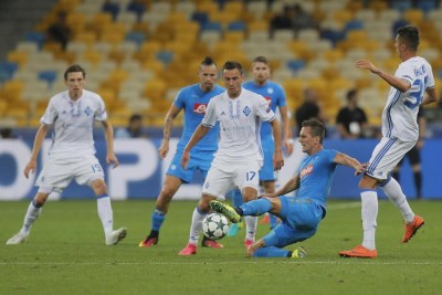 Napoli batte la Dinamo-Kiev, 1-2 doppietta di Milik
