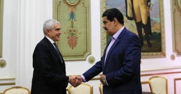 Pier Ferdinando Casini a Caracas, lungo colloquio con Maduro