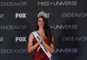 Mujeres eligen a la más bella la filipina Catriona Gray Venezolana fue tercera