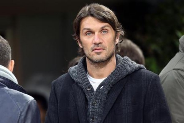 Soccer: Maldini mulling Milan offer