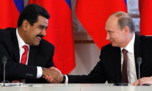 Bloomberg: Aviones rusos cargados de dólares y euros en efectivo arribaron a Venezuela