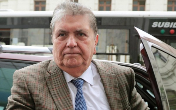 Perù: è morto l&#039;ex presidente Garcia Si era sparato durante un&#039;operazione per arrestarlo