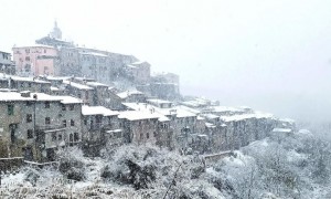 L&#039;Italia nella morsa del gelo artico, neve anche a bassa quota