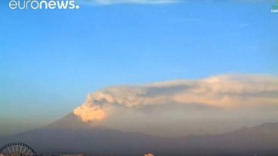 Mexico&#039;s Popocatepetl Volcano spews ash