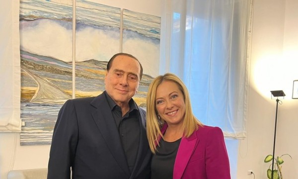 Silvio Berlusconi e Giorgia Meloni nella sede di Fratelli d&#039;Italia in via della Scrofa 39 a Roma