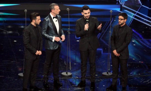 Più di 10 milioni davanti alla tv per Sanremo, ma lo share è in calo